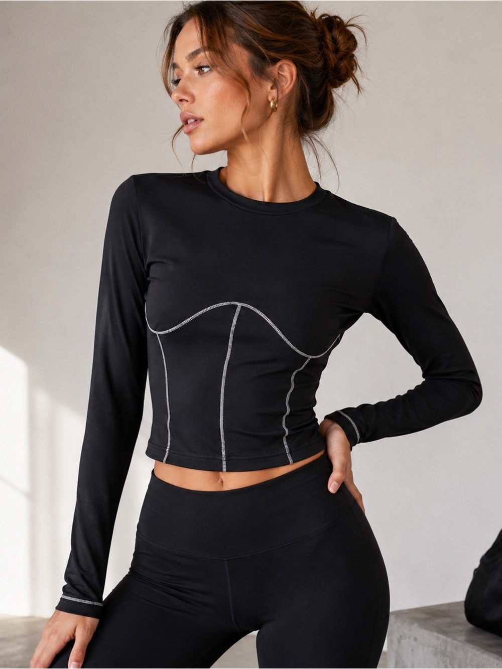 The Giving Movement Black Contour Seam Fitted Activewear Top Long Sleeve L
